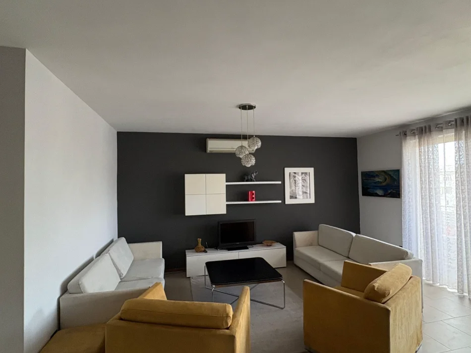 Tirane, jepet me qera apartament 2+1 Kati 6, 78 m² 650 € (SHKOLLA E BALETIT)
