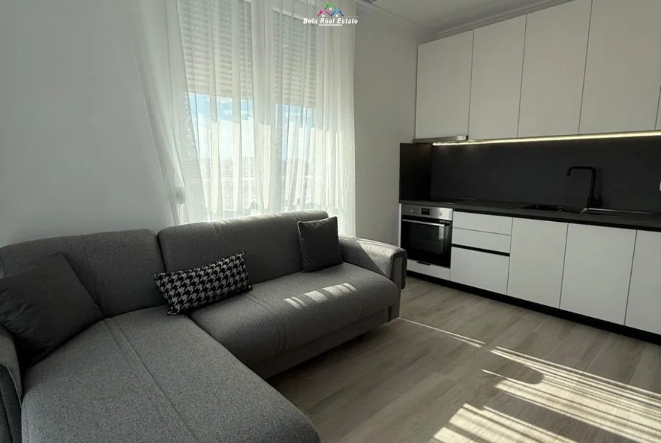 Tirane, jepet me qera apartament 2+1 Kati 6, 80 m² 780 € (Rruga Jordan Misja)