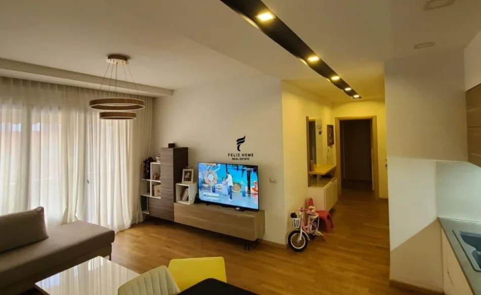 Tirane, jepet me qera apartament 2+1 Kati 6, 85 m² 700 € (PORCELAN)