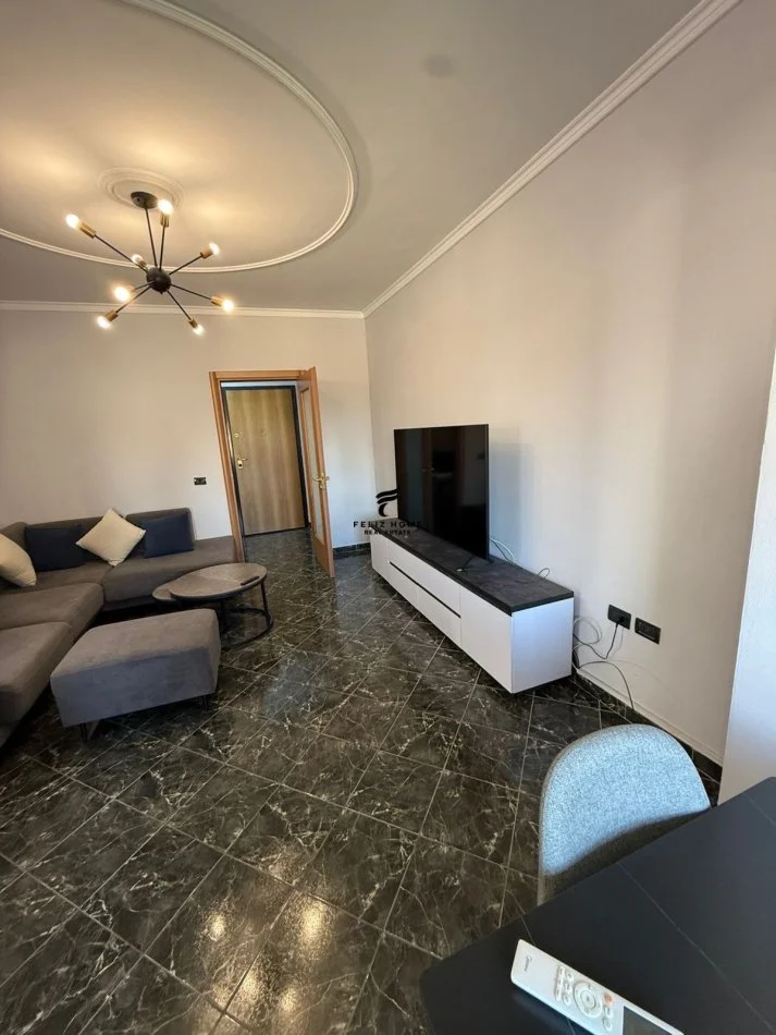Tirane, jepet me qera apartament 2+1 Kati 6, 90 m² 750 € (RRUGA E ELBASANIT)