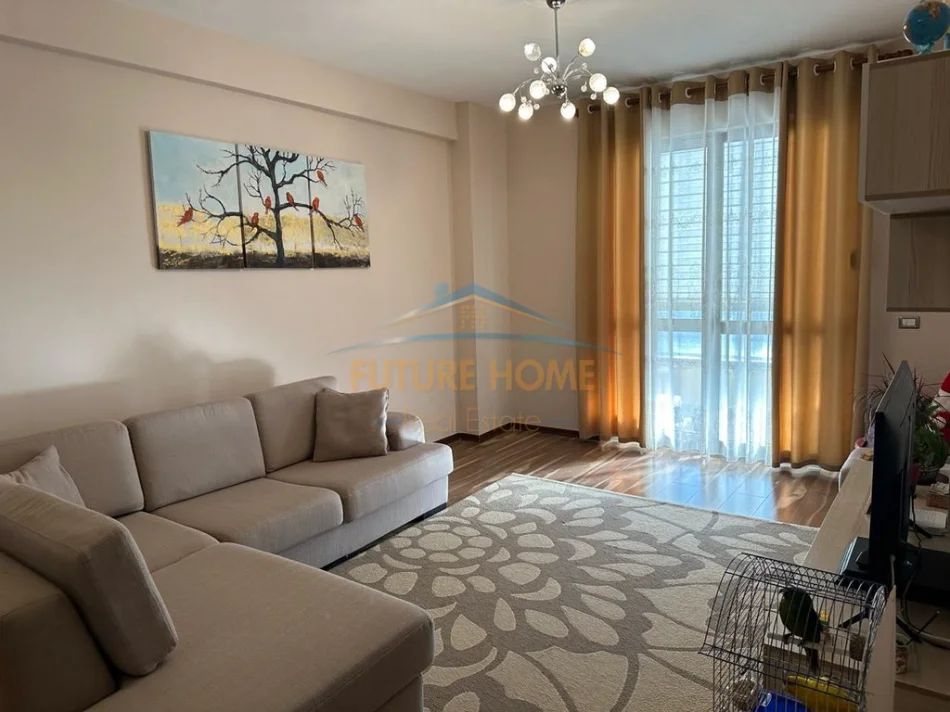 Tirane, jepet me qera apartament 2+1 Kati 6, 97 m² 550 € (Rruga Besim Alla)