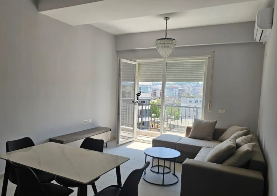 Tirane, jepet me qera apartament 2+1 Kati 7, 110 m² 700 € (BRRYLI)