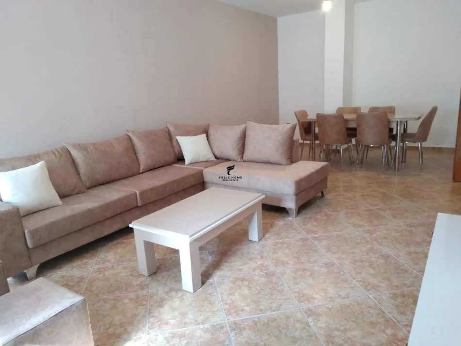 Tirane, jepet me qera apartament 2+1 Kati 7, 112 m² 550 € (DON BOSKO)