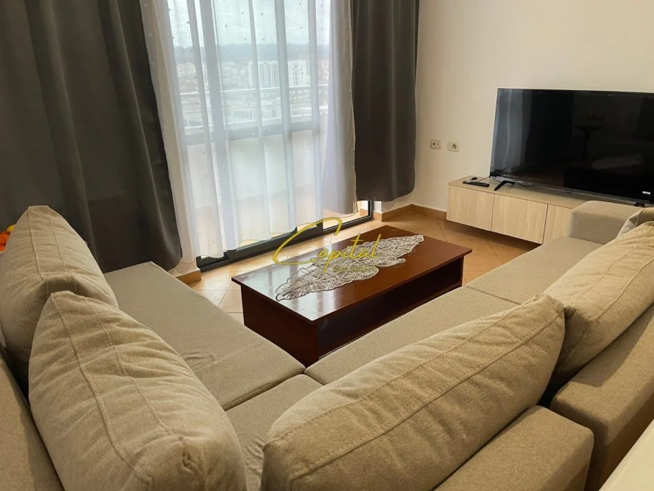 Tirane, jepet me qera apartament 2+1 Kati 7, 85 m² 550 € (ISH SHESHI SHQIPONJA)