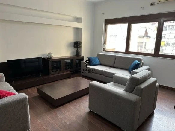 Tirane, jepet me qera apartament 2+1 Kati 7, 90 m² 850 € (RRUGA E ELBASANIT)