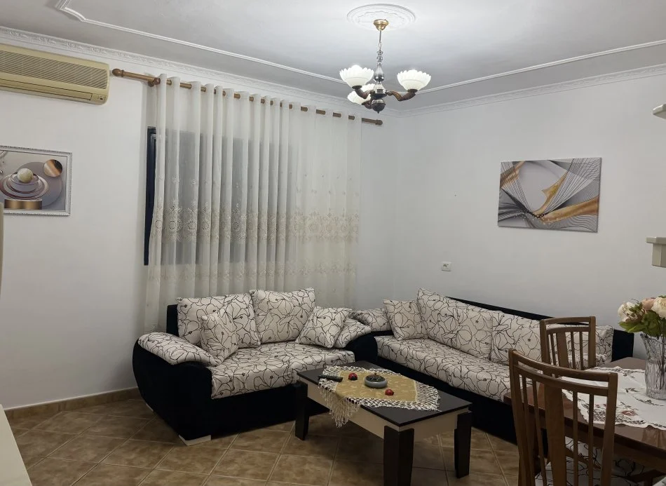 Tirane, jepet me qera apartament 2+1 Kati 8, 74 m² 600 € (BULEVARDI GJERGJ FISHTA)