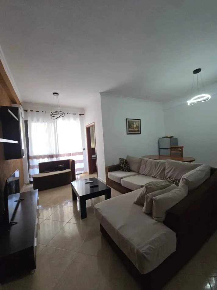 Tirane, jepet me qera apartament 2+1 Kati 8, 80 m² 450 € (Zona Astir/Yzberisht)