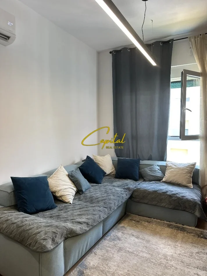 Tirane, jepet me qera apartament 2+1 Kati 8, 80 m² 600 € (KOMPLEKSI KADIU)