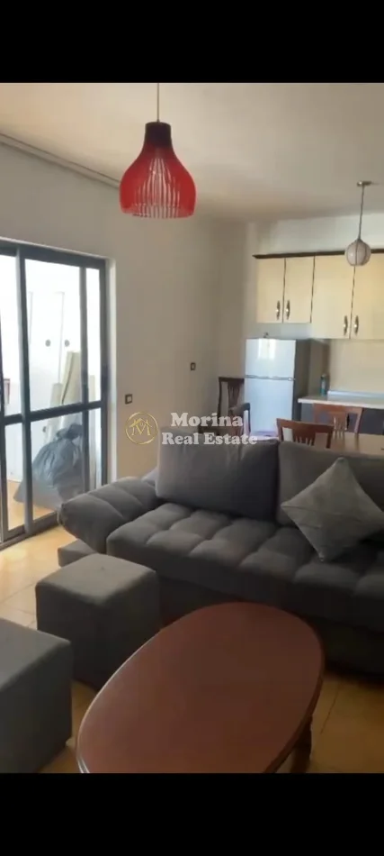 Tirane, jepet me qera apartament 2+1 Kati 8, 80 m² 700 € (21 Dhjetori)
