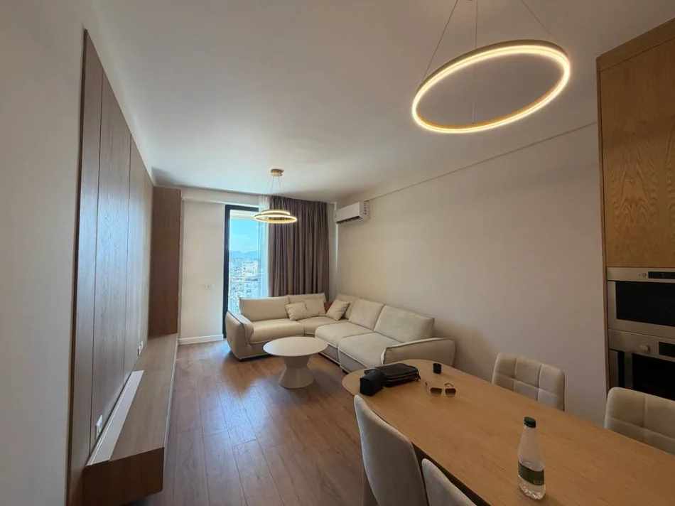 Tirane, jepet me qera apartament 2+1 Kati 9, 116 m² 1.250 € (rruga mine peza)