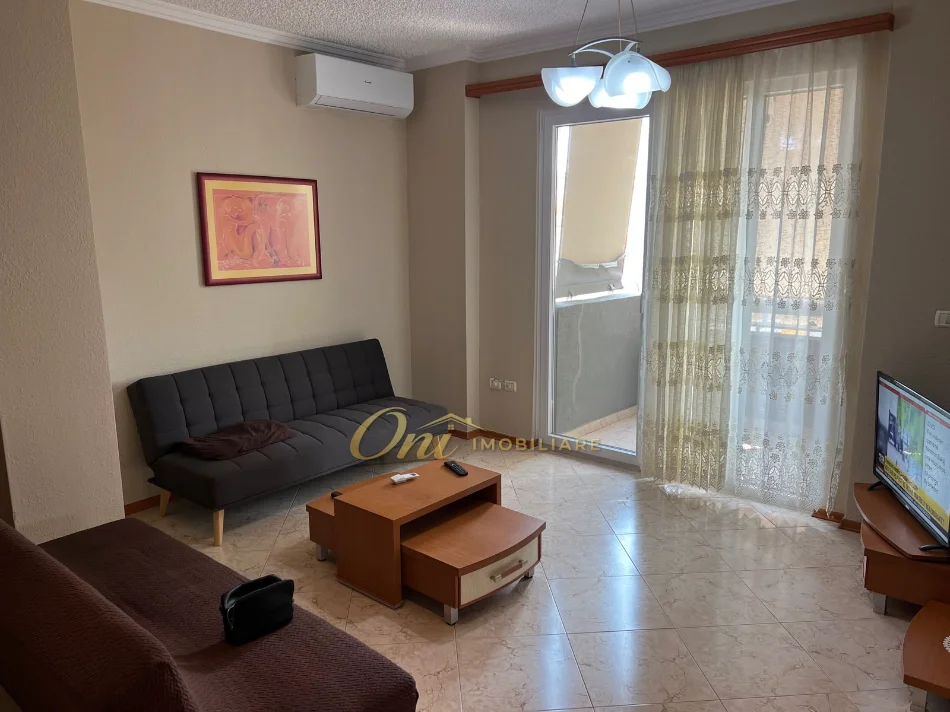 Tirane, jepet me qera apartament 2+1 Kati 9, 92 m² 850 € (RRUGA E KOSOVAREVE)