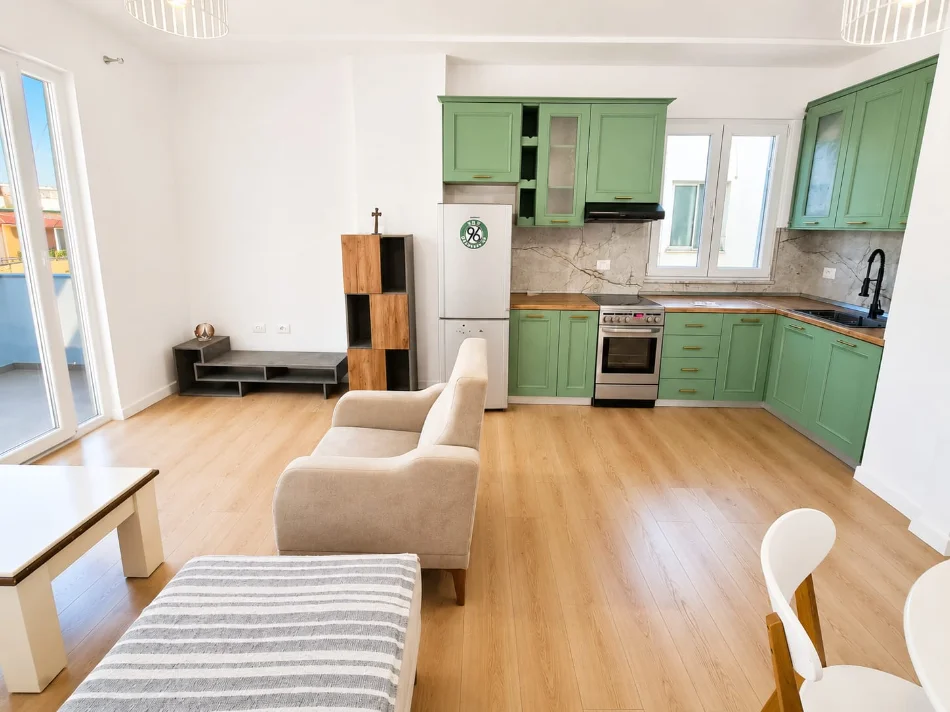 Tirane, jepet me qera apartament 2+1 Kati 9, 97 m² 580 € (YZBERISHT)
