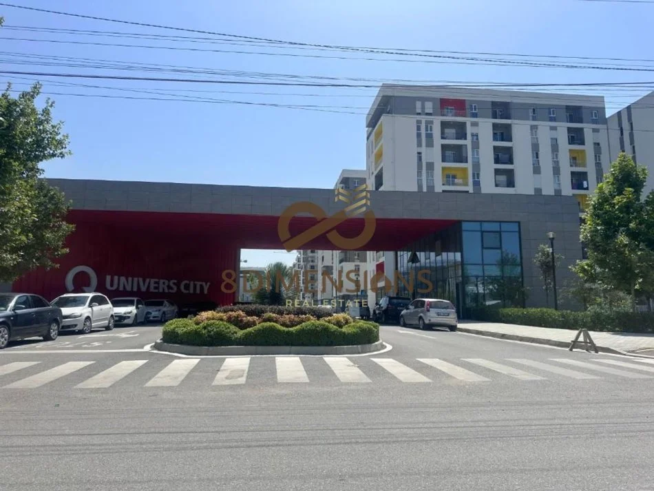 Tirane, jepet me qera apartament 3+1 , 120 m² 750 € (univers city)