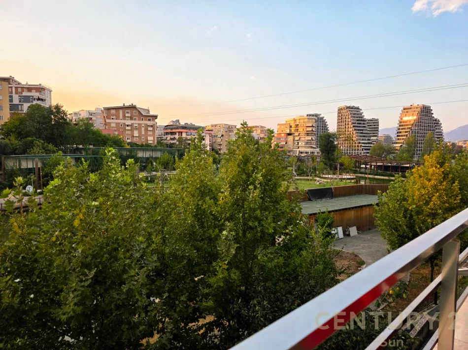 Tirane, jepet me qera apartament 3+1+Aneks+Ballkon Kati 3, 146 m² 1.420 €