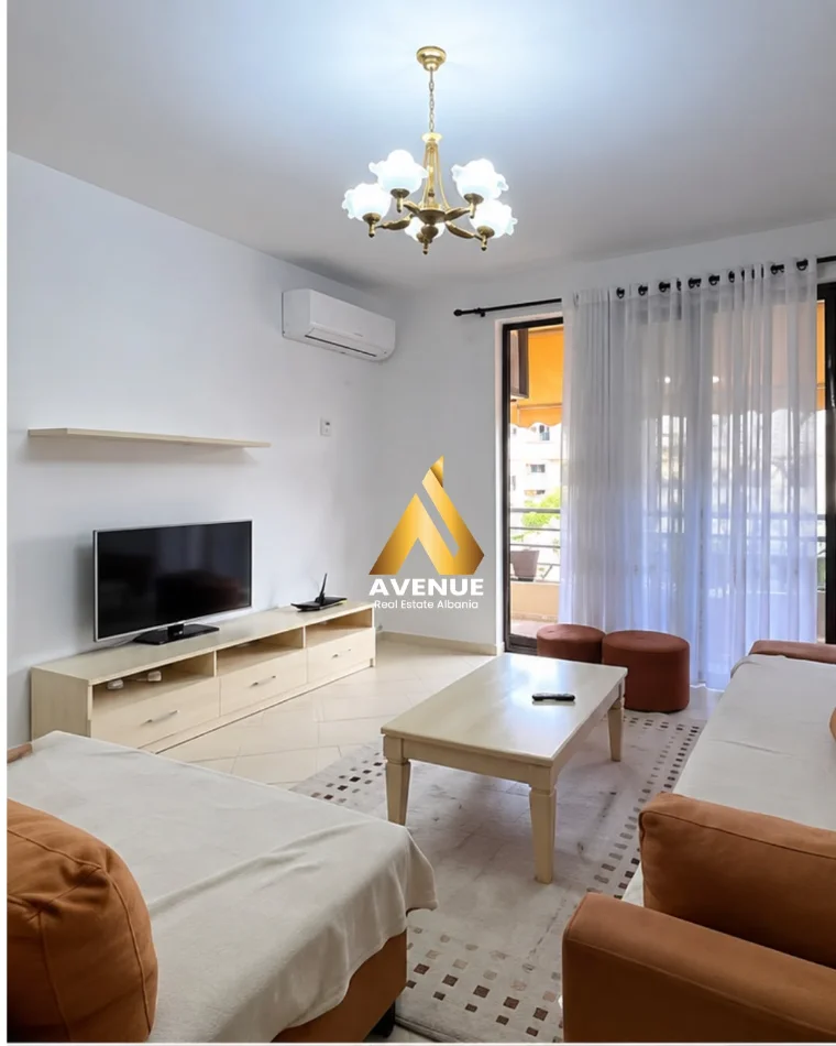Tirane, jepet me qera apartament 3+1+Ballkon Kati 5, 125 m² 600 € (Rruga Panorama)
