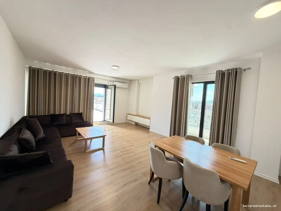 Tirane, jepet me qera apartament 3+1+Ballkon Kati 6, 130 m² 1.000 € (Xhanfize Keko)