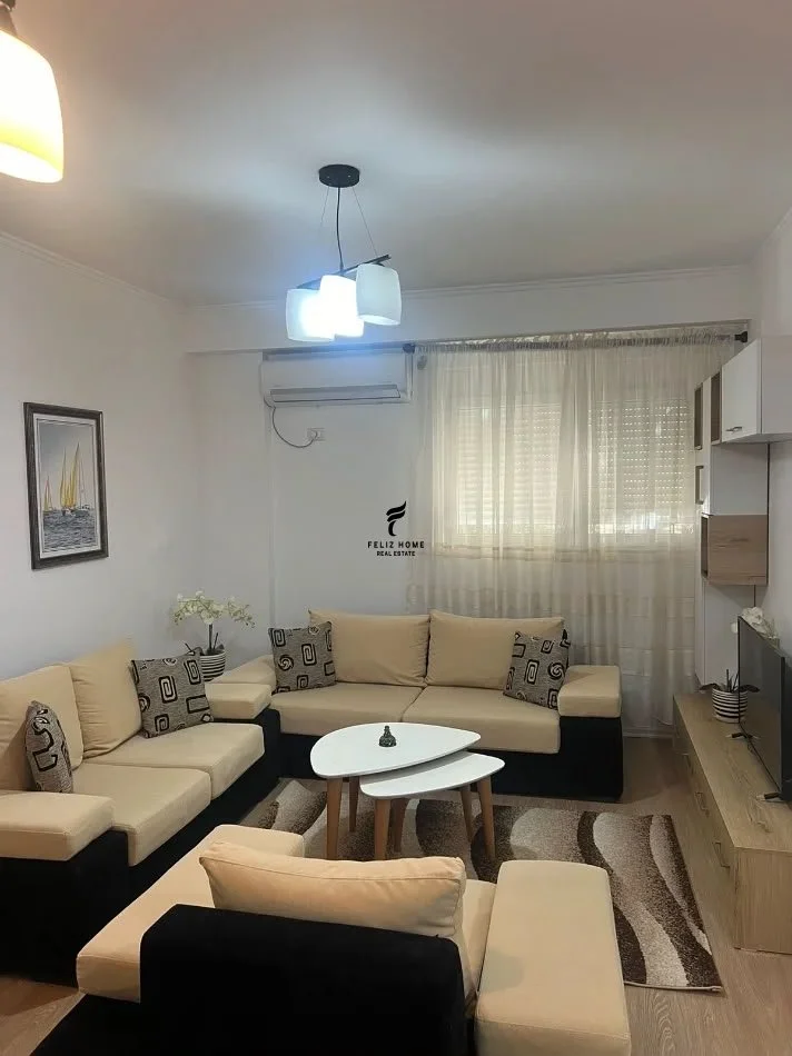 Tirane, jepet me qera apartament 3+1 Kati 0, 100 m² 600 € (KODRA E DIELLIT)