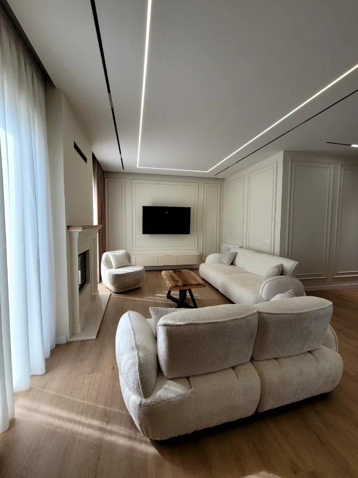 Tirane, jepet me qera apartament 3+1 Kati 0, 275 m² 5.000 € (LIQENI I THATE)