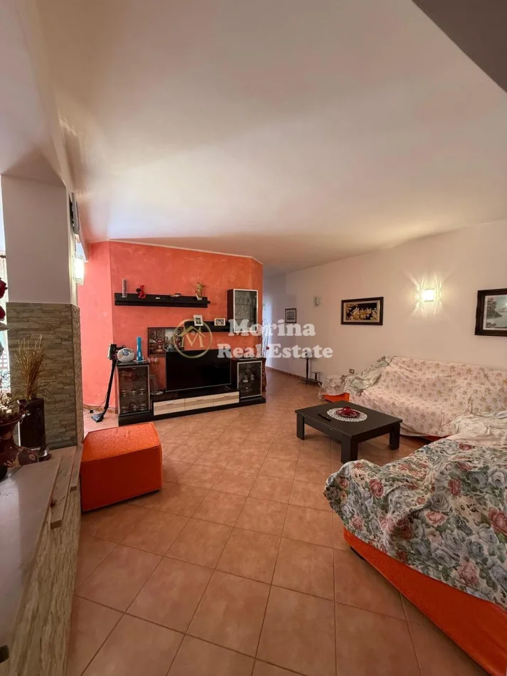 Tirane, jepet me qera apartament 3+1 Kati 0, (Shitet Apartamenti 3122bllk Vlor 250 000euro I Diskutueshem)
