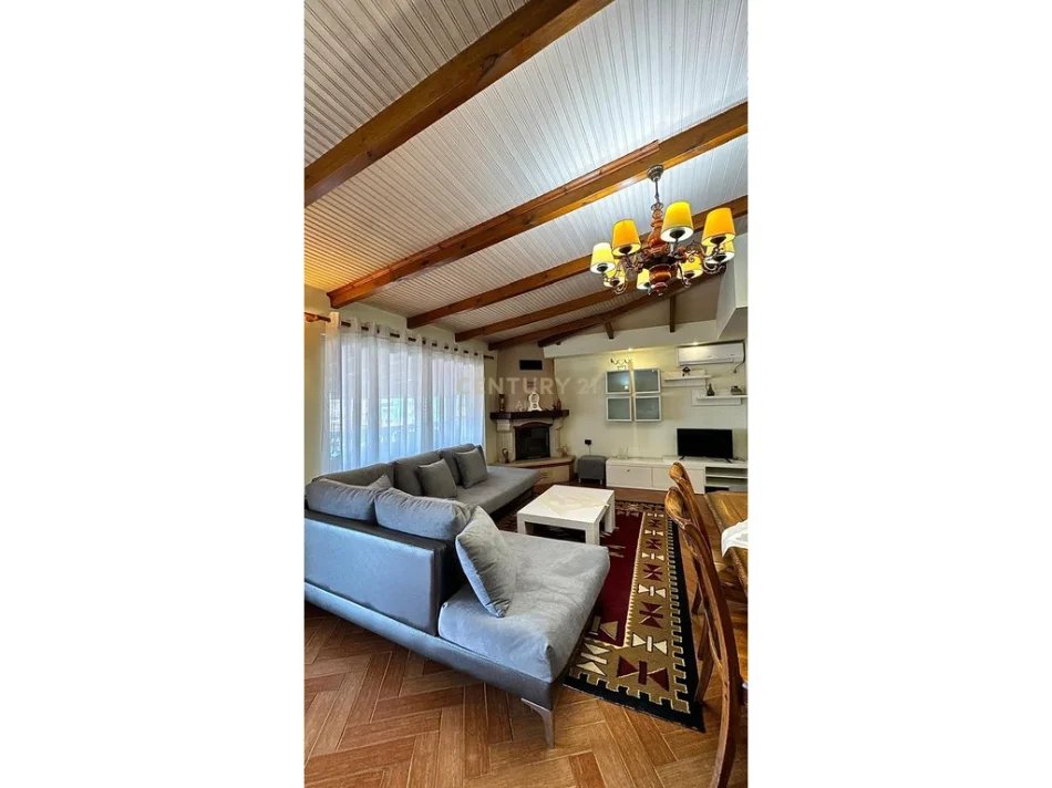Tirane, jepet me qera apartament 3+1 Kati 3, 170 m² 790 € (vilat gjermane)