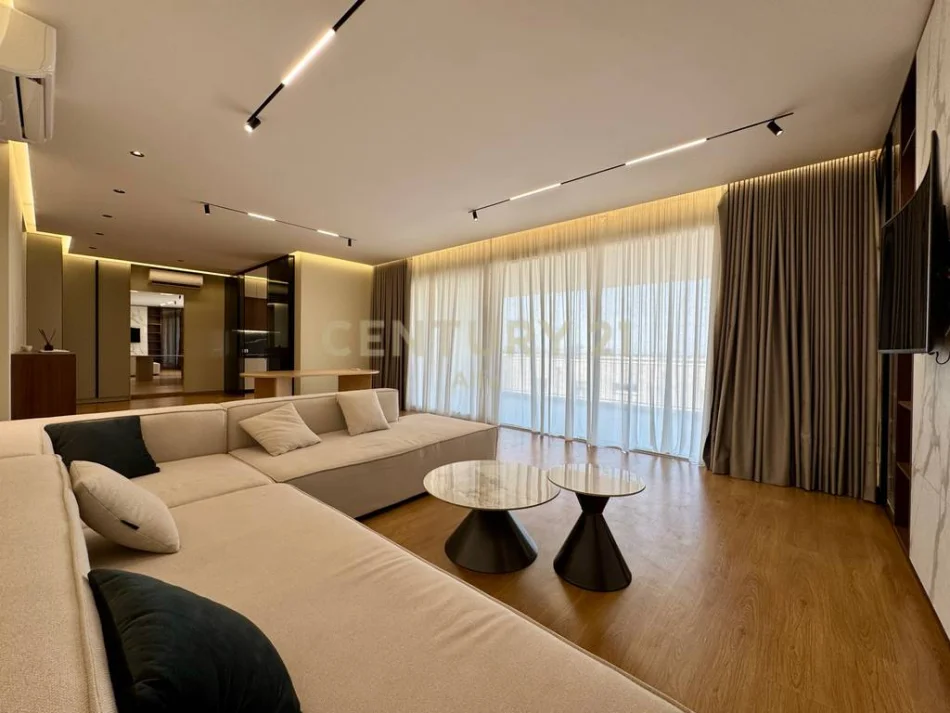Tirane, jepet me qera apartament 3+1 Kati 3, 187 m² 2.200 € (Liqeni Thate ALFA146884)