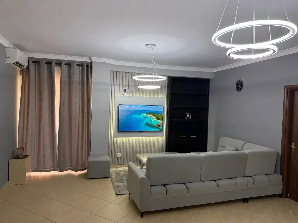 Tirane, jepet me qera apartament 3+1 Kati 4, 108 m² 750 € (Rruga Kodra e Diellit)