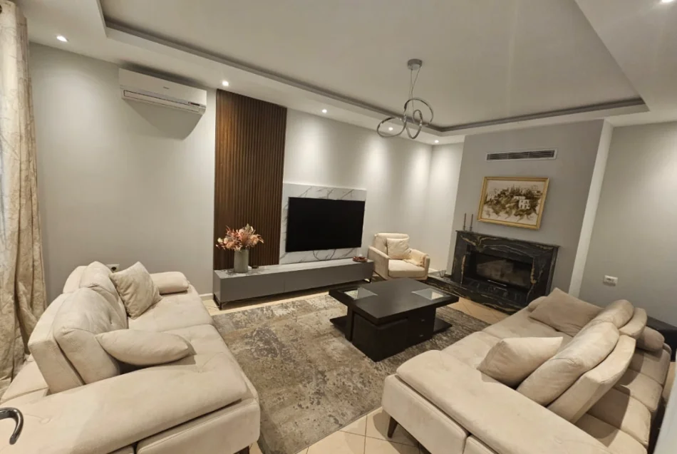 Tirane, jepet me qera apartament 5+1+Aneks Kati 3, 650 m² 3.000 € (Rruga Hamdi sina)