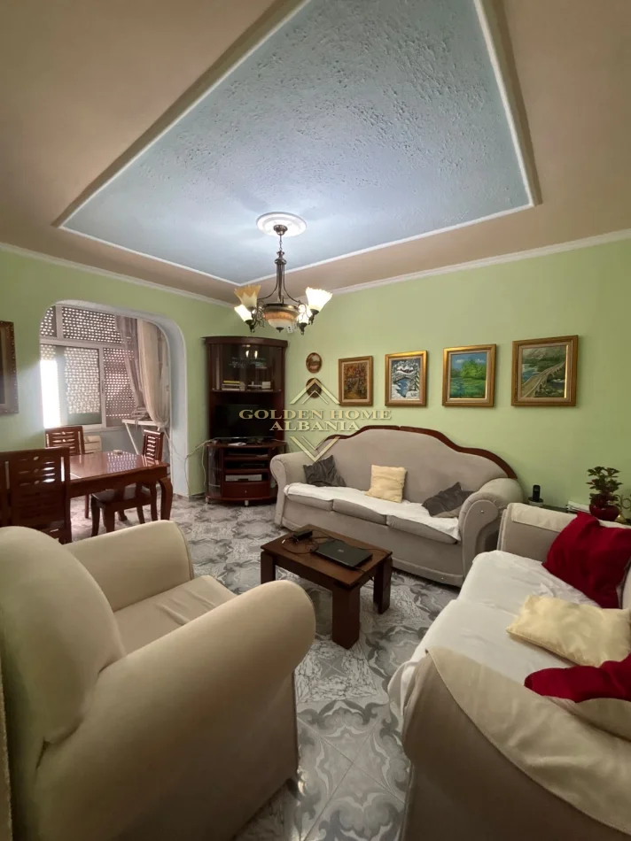 Tirane, jepet me qera apartament , 85 m² 590 €