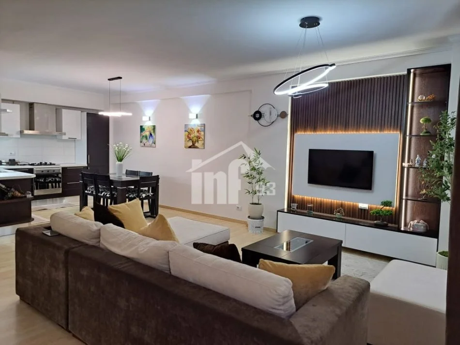 Tirane, jepet me qera apartament Dublex , 108 m² 1.100 € (REZIDENCA “KODRA E DIELLIT”)