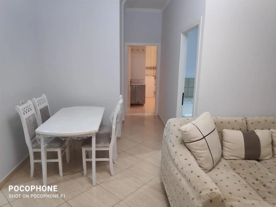 Tirane, jepet me qera apartament Kati 1, 85 m² 480 € (PORCELANI)