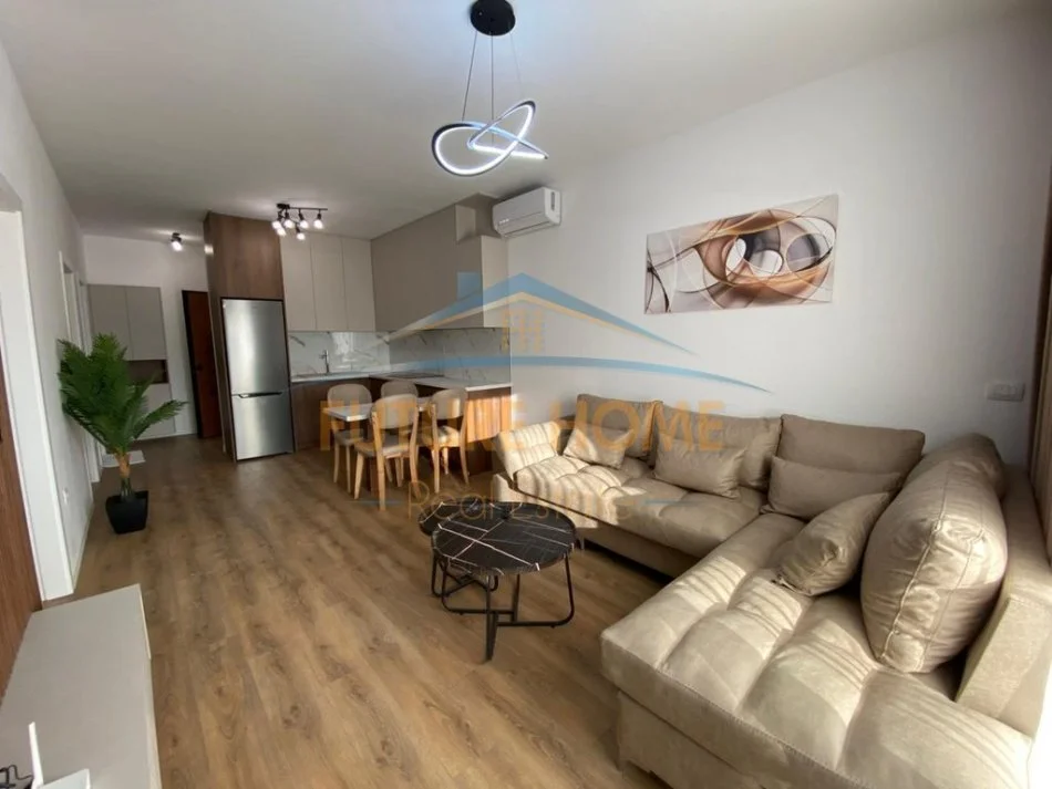 Tirane, jepet me qera apartament Kati 8, 77 m² 1.200 €