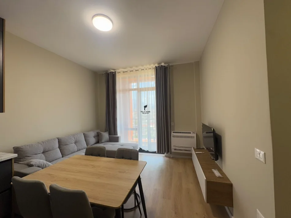 Tirane, jepet me qera apartament Kati 8, 78 m² 700 € (BULEVARDI I RI)