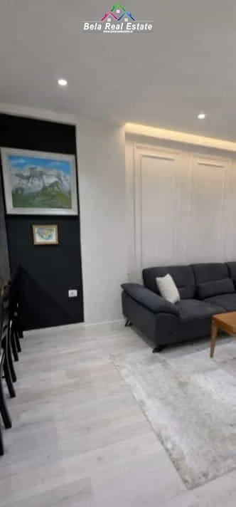 Tirane, jepet me qera apartament Kati 9, 75 m² 630 € (mikel maruli)