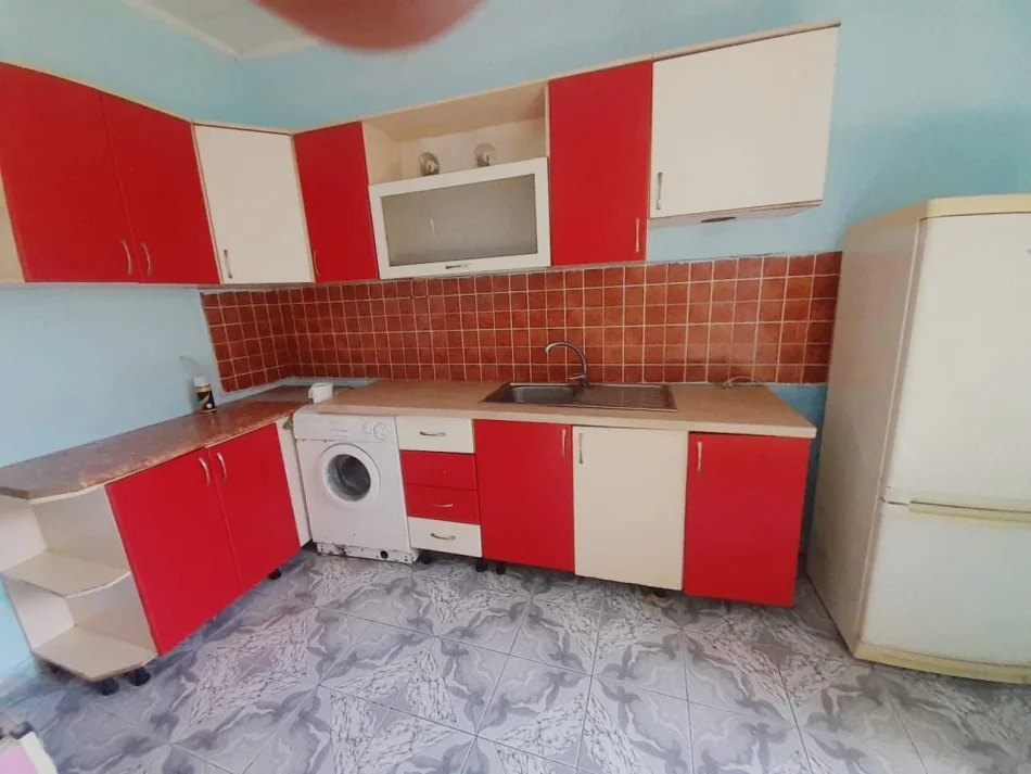 Tirane, jepet me qera apartament Studio Kati 1, 30 m² 250 € (Pallati me Shigjeta)
