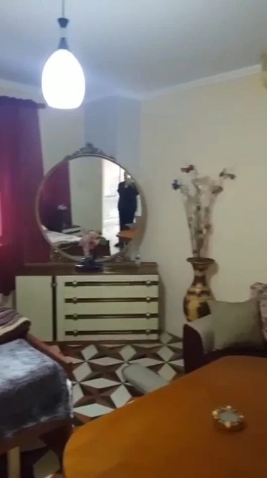 Tirane, jepet me qera apartament Studio Kati 2, 40 m² 250 € (Xhamlliku)