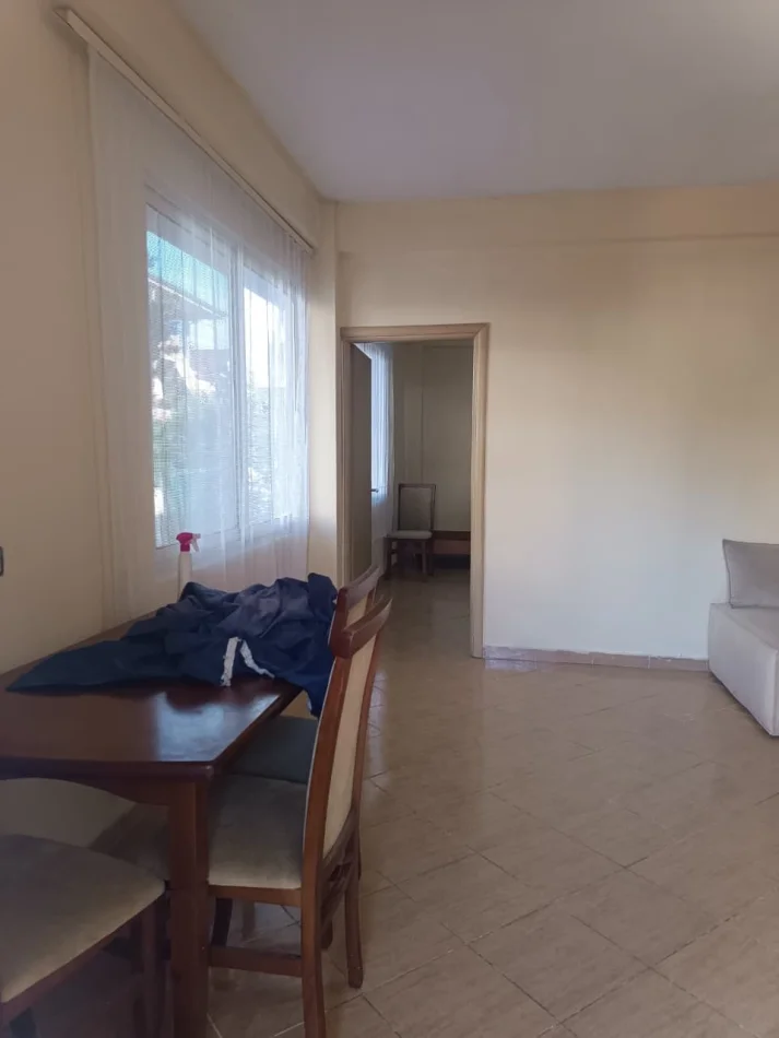 Tirane, jepet me qera apartament Studio Kati 2, 50 m² 300 € (Rruga Ramë Sadria)