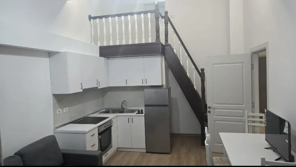 Tirane, jepet me qera apartament duplex Dublex Kati 1, 70 m² 500 € (KOMPLEKSI GOLDEN PARK)