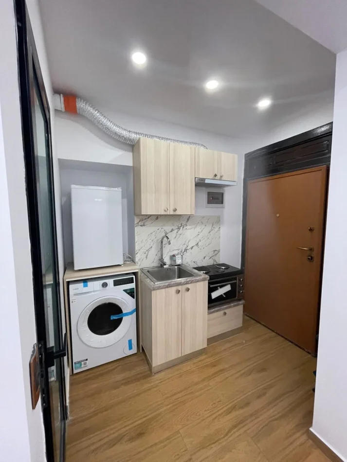 Tirane, jepet me qera apartament garsoniere Kati 1, 35 m² 380 € (Materniteti i Ri)