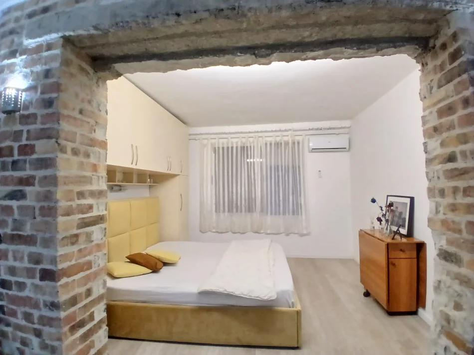 Tirane, jepet me qera garsonier 1+1 Kati 2, 45 m² 500 € (Rruga Durrësit, Tiranë)
