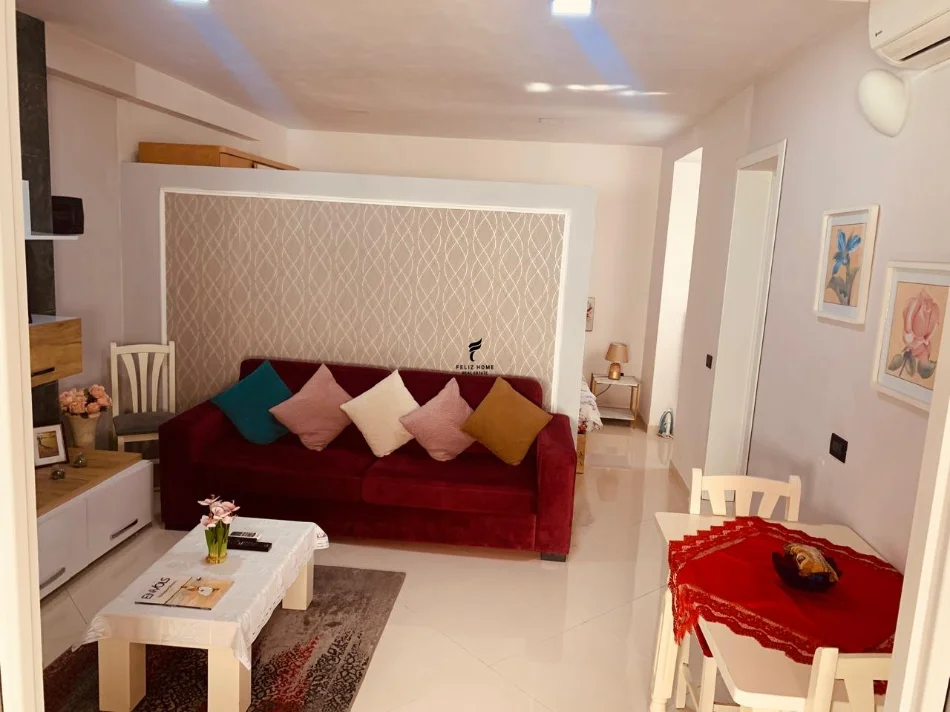 Tirane, jepet me qera garsonier 1+1 Kati 2, 67 m² 500 € (RRUGA E KAVAJES)
