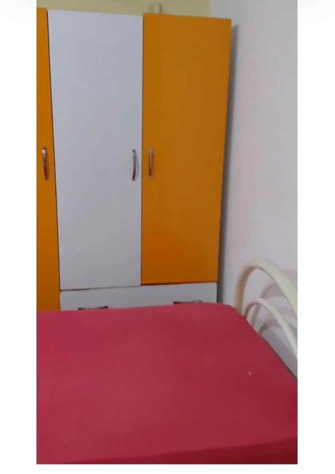 Tirane, jepet me qera garsonier Kati 1, 27 m² 200 € (Fakulteti Ekonomik)