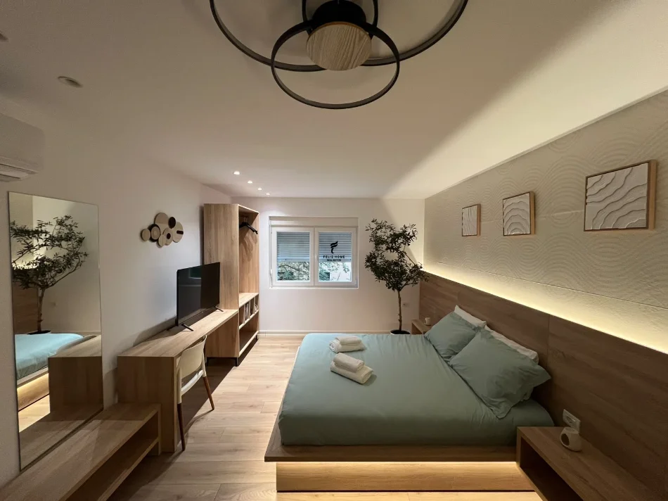 Tirane, jepet me qera garsonier Kati 3, 40 m² 600 € (RRUGA E DURRESIT)