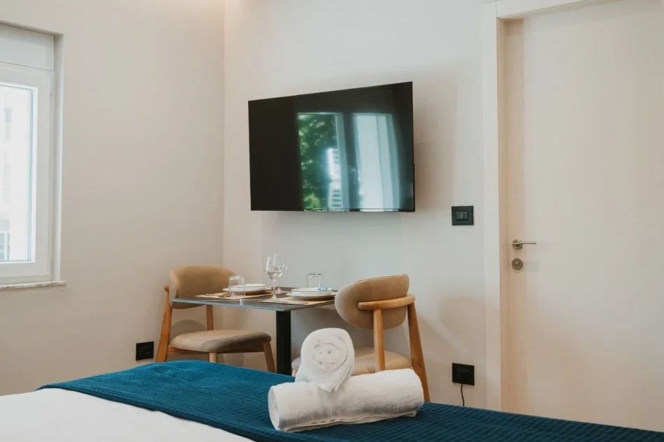 Tirane, jepet me qera garsonier Kati 3, 80 m² 1.100 € (MYSLYM SHYRI)