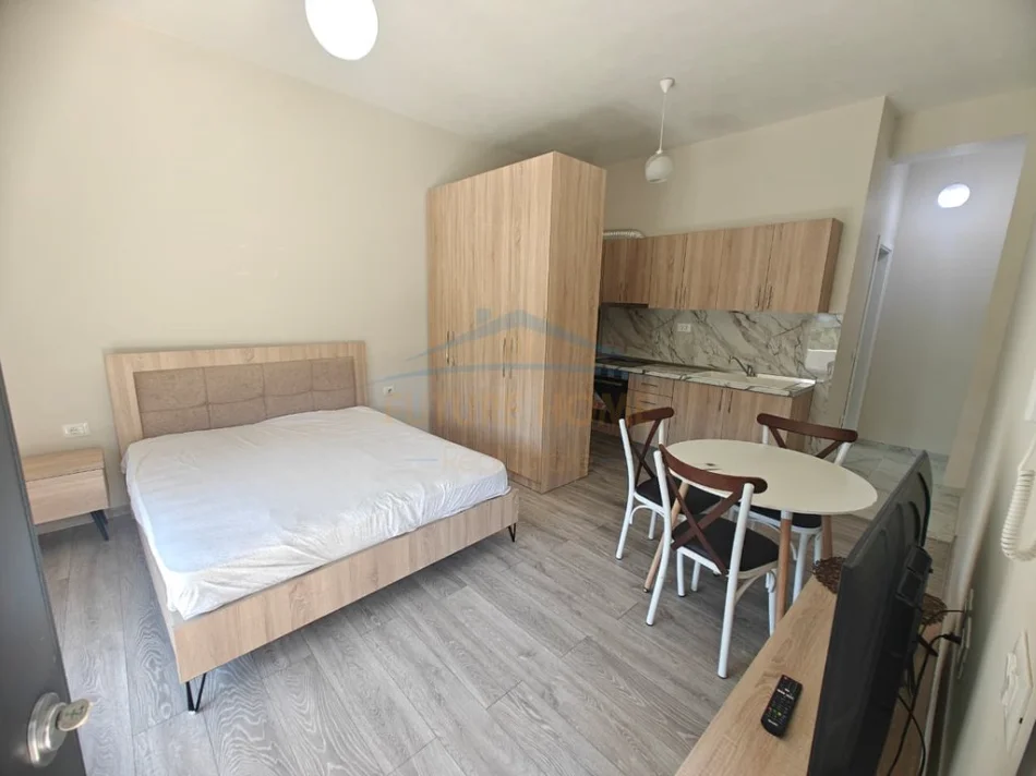 Tirane, jepet me qera garsonier Studio Kati 2, 40 m² 280 € (Shkoze)