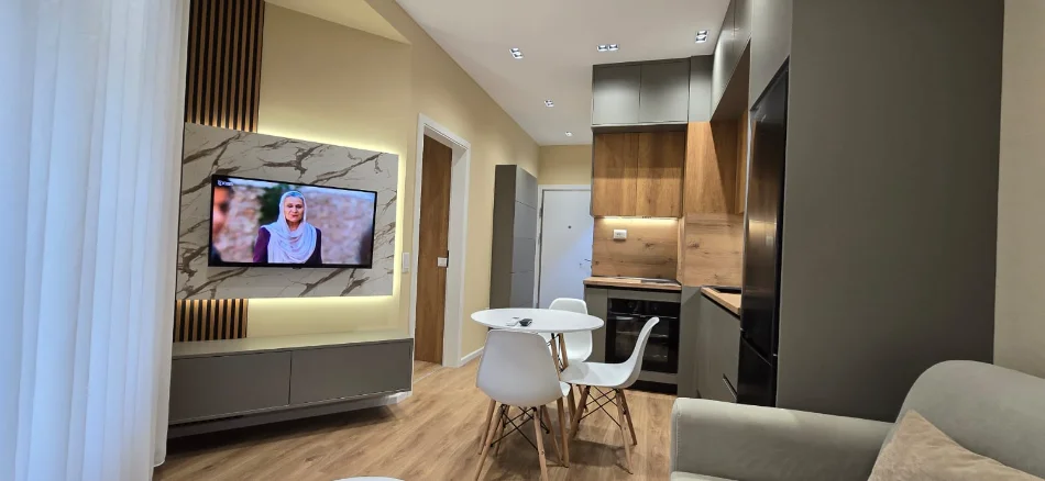 Tirane, jepet me qera nga Pronari, pa-komision apartament 1+1 Kati 7,