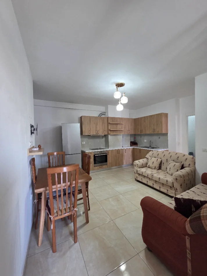 Tirane, jepet me qera nga Pronari, pa-komision apartament 2+1+Ballkon , 450€ (Rruga Sokrat Miho)