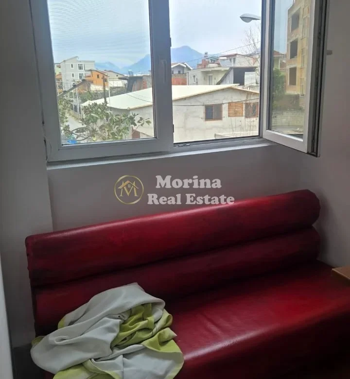 Tirane, jepet me qera shtepi 1+1 Kati 3, 55 m² 350 € (5 Maji)