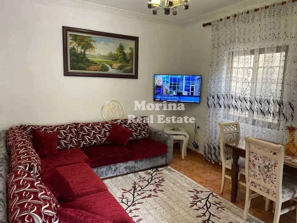 Tirane, jepet me qera shtepi 2+1 Kati 1, 90 m² 350 € (Kinostudio)