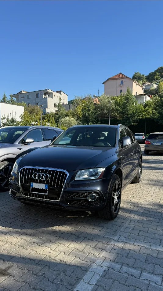 Tirane, makine Audi Benzin+Gaz, blu e errët automatik Klima 13.000 €