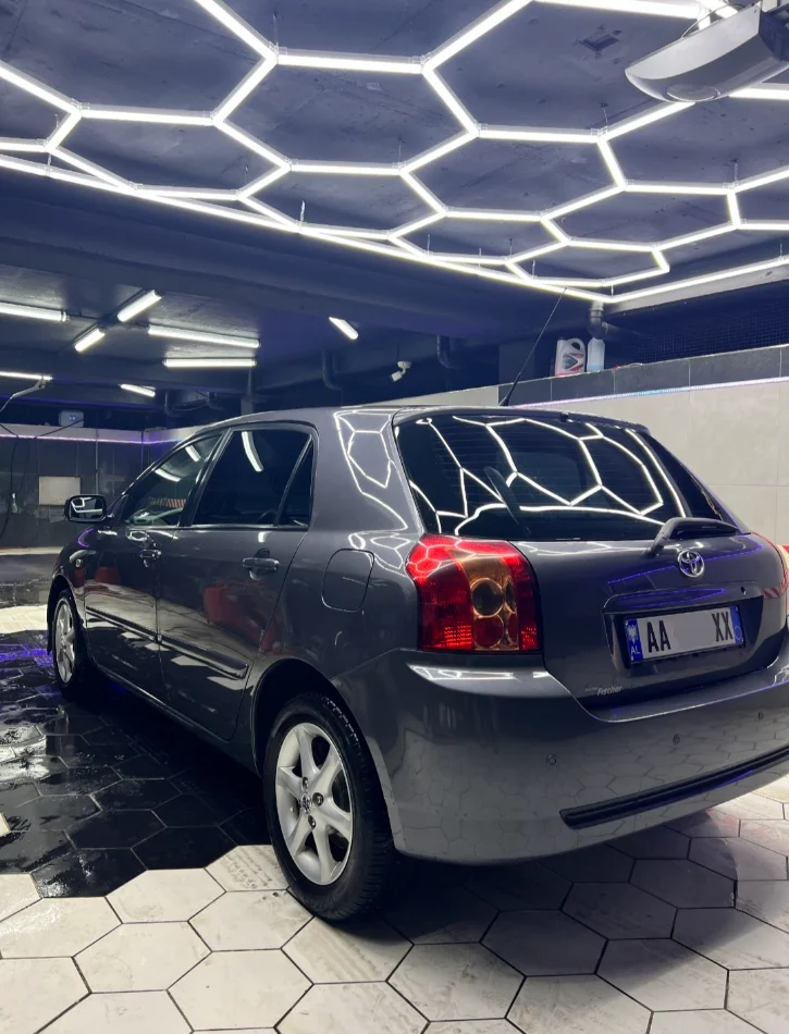 Tirane, makine Toyota Corolla , 224.000 km 4.500.000 Lek, i diskutushem